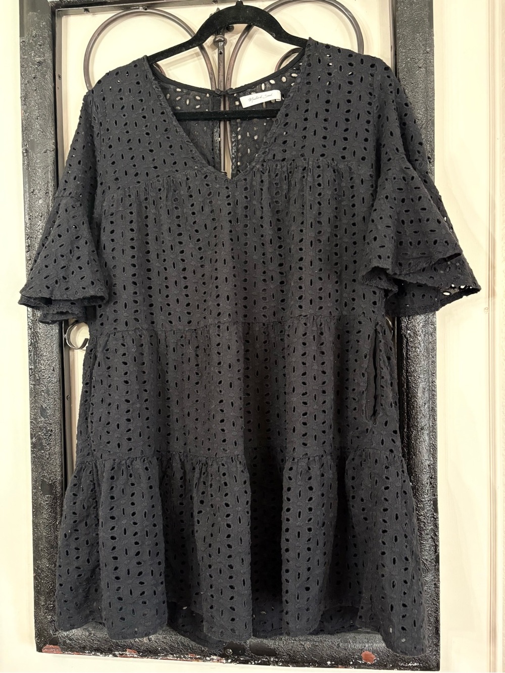 Anthropology 3 Tiered Black 100% Cotton Eyelet Baby Doll Top Women’s Size Large